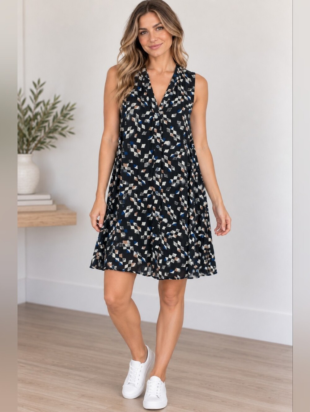 5/$25 Maeve Black Geometric Sleeveless V-Neck Swing Dress